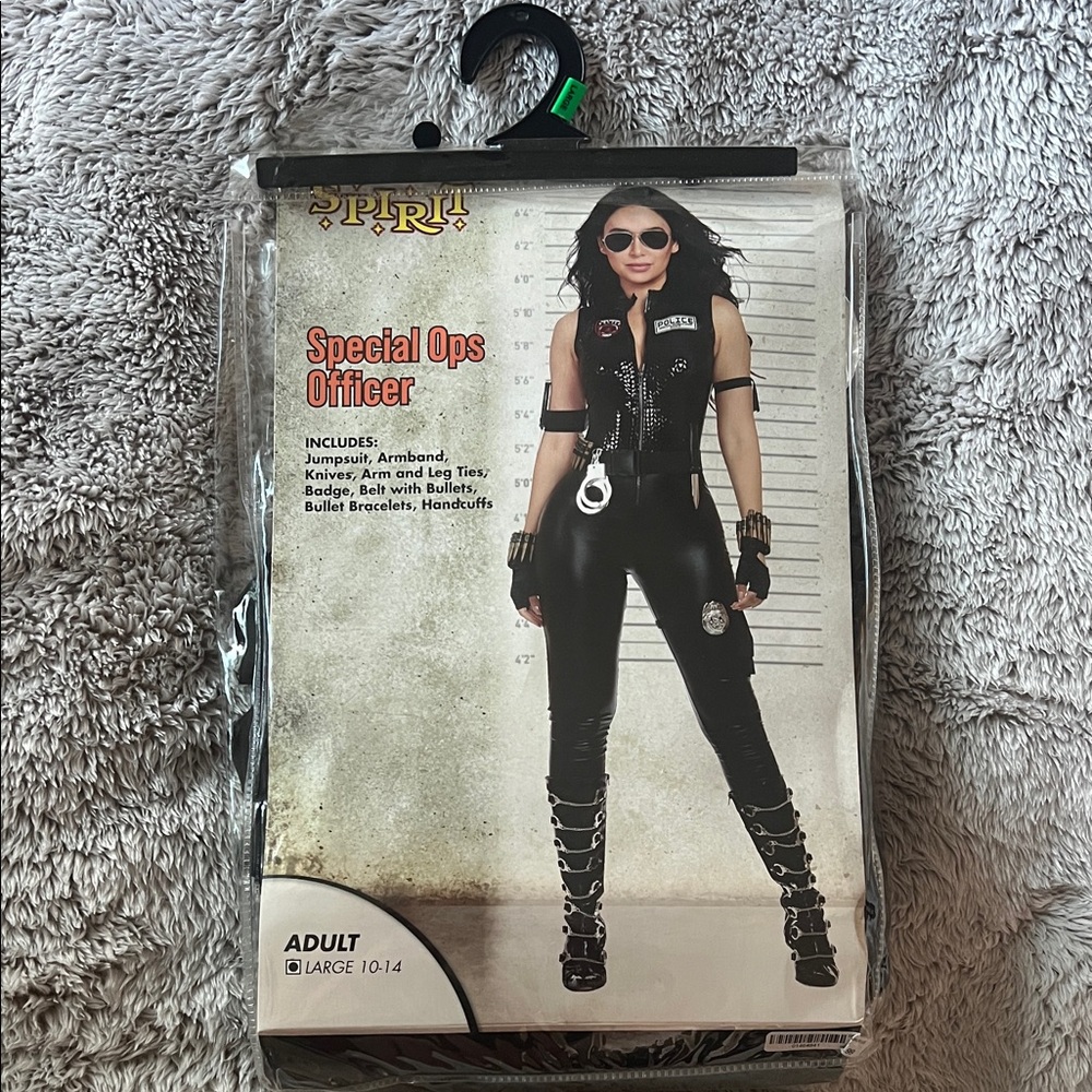 Women’s Halloween costume